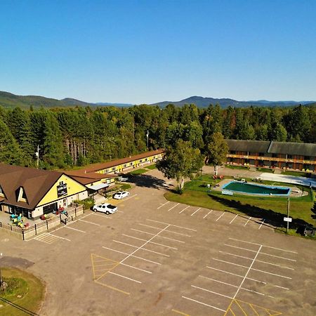 La Cuillere A Pot Hotel แซงต์-โดนาต์-เดอ-มงกาล์ม ภายนอก รูปภาพ