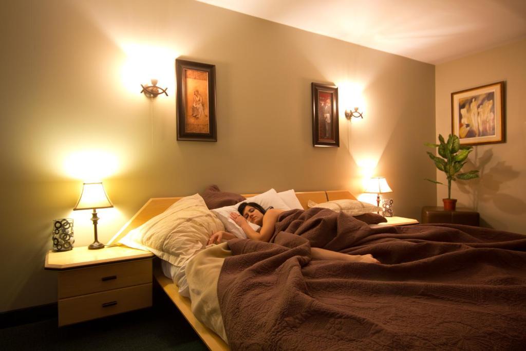 La Cuillere A Pot Hotel แซงต์-โดนาต์-เดอ-มงกาล์ม ภายนอก รูปภาพ